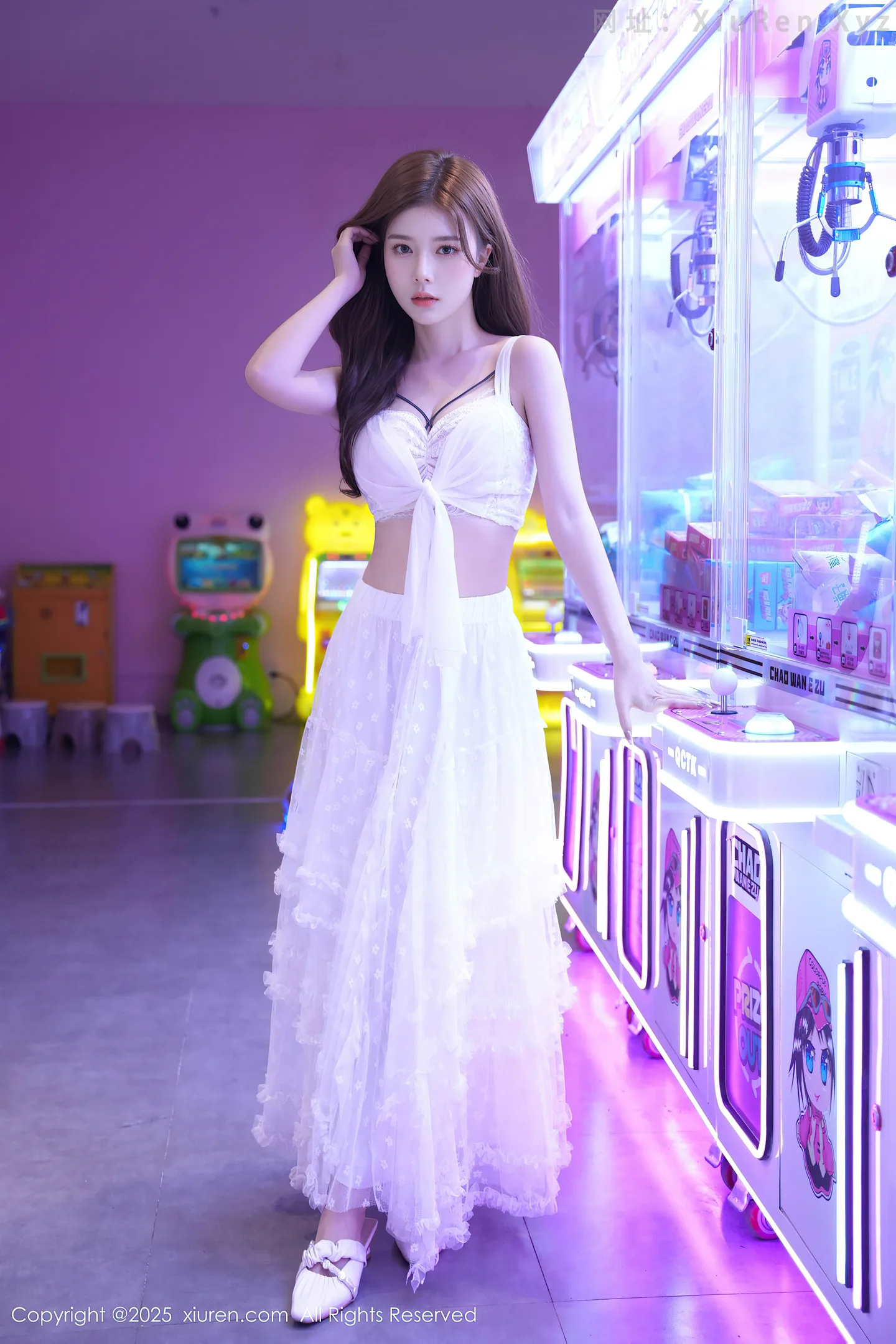 图片[4]-[XiuRen秀人网] VOL.10791 模特拍黄瓜girl性感白色连衣裙露白色内衣秀曼妙身材诱惑写真74P-秀人网官方网站